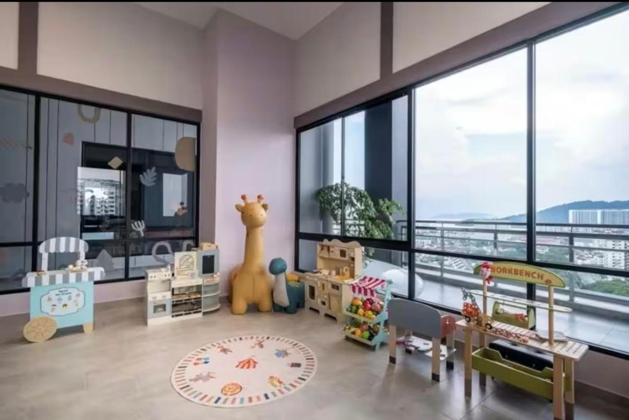 Wanderlust Retreat Aparthotel Bayan Lepas Exterior photo